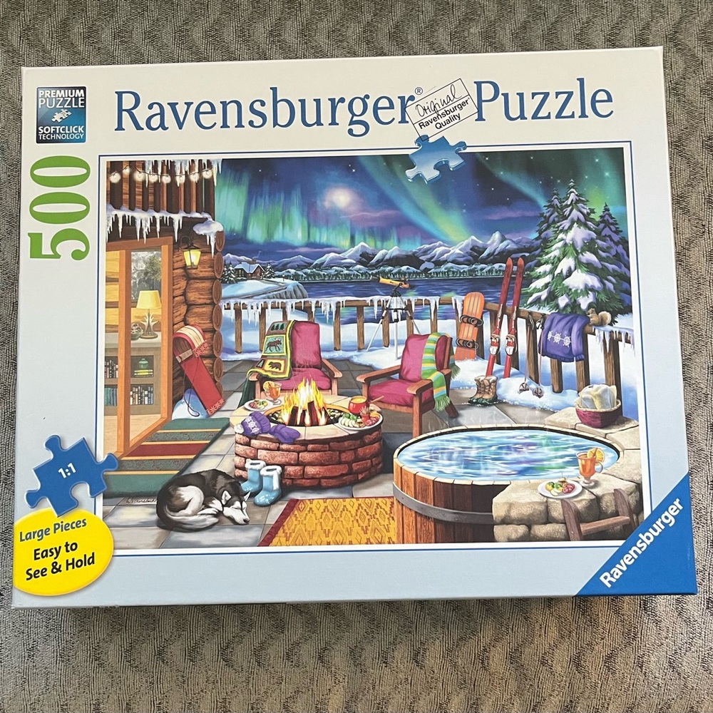 Ravensburger Puzzle with Aurora and Cabin Scene - 500 pieces